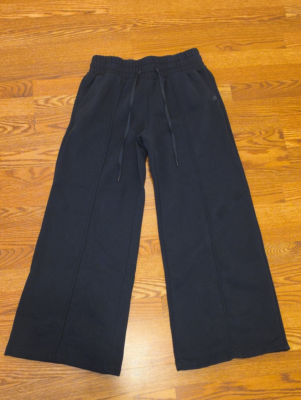 Boot‑Cut Wide‑Leg Drawstring Pants in Black